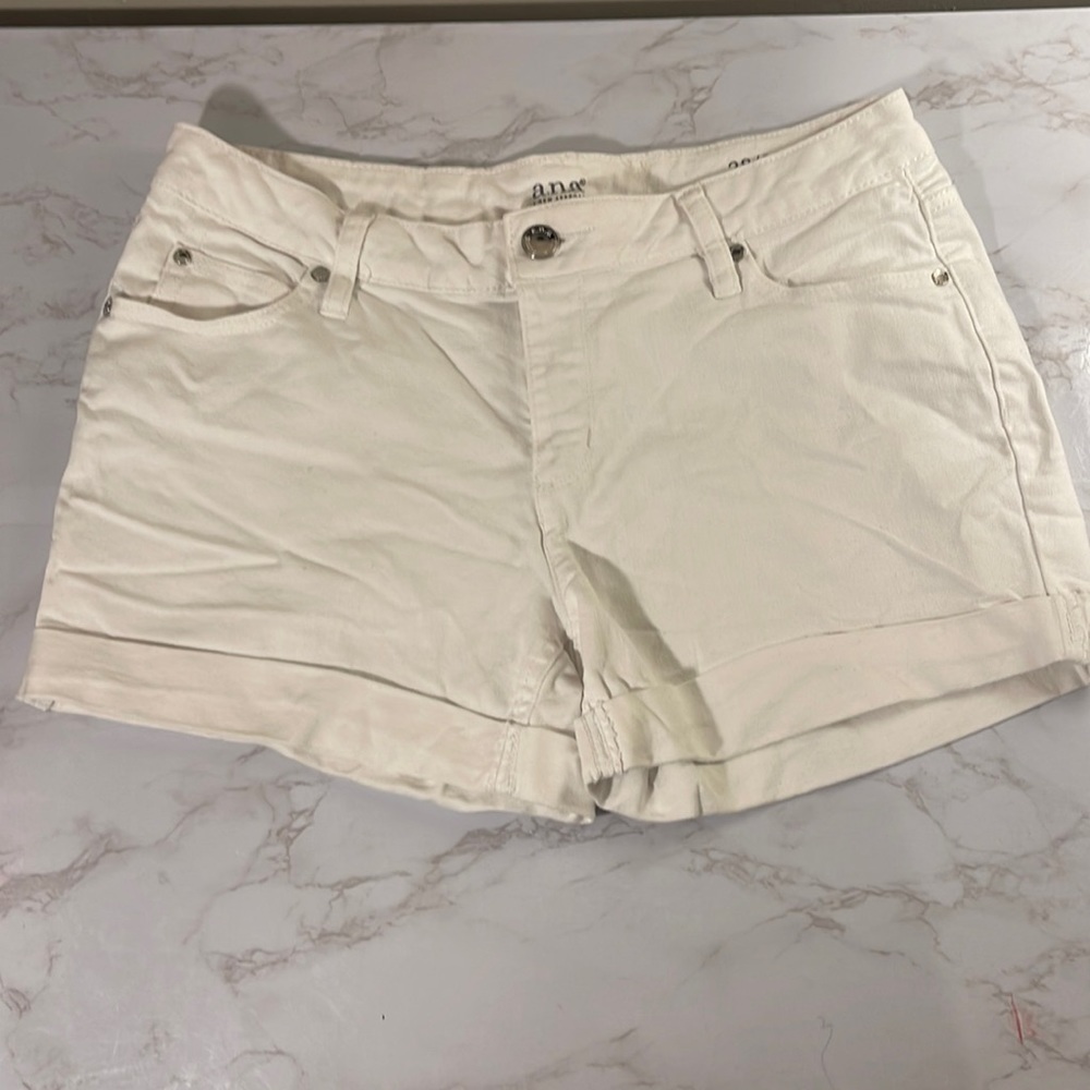 ANA WHITE SHORTS